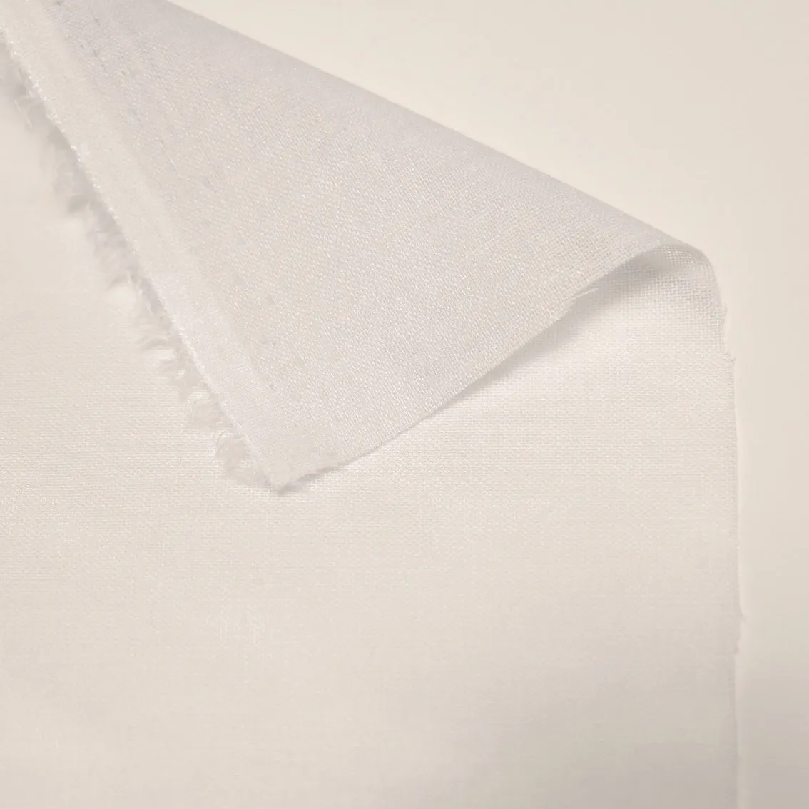 Poly/Cotton Woven Interfacing - White